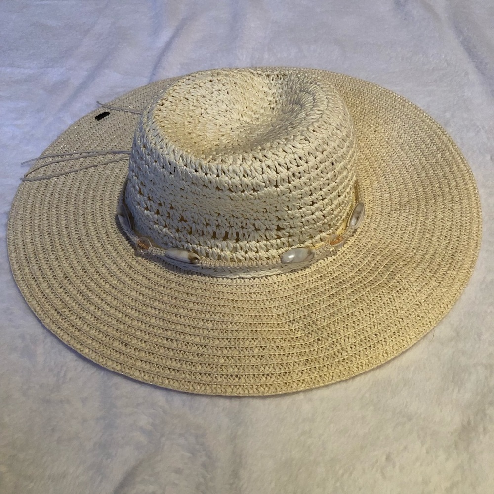 Beautiful straw sun hat ⛱